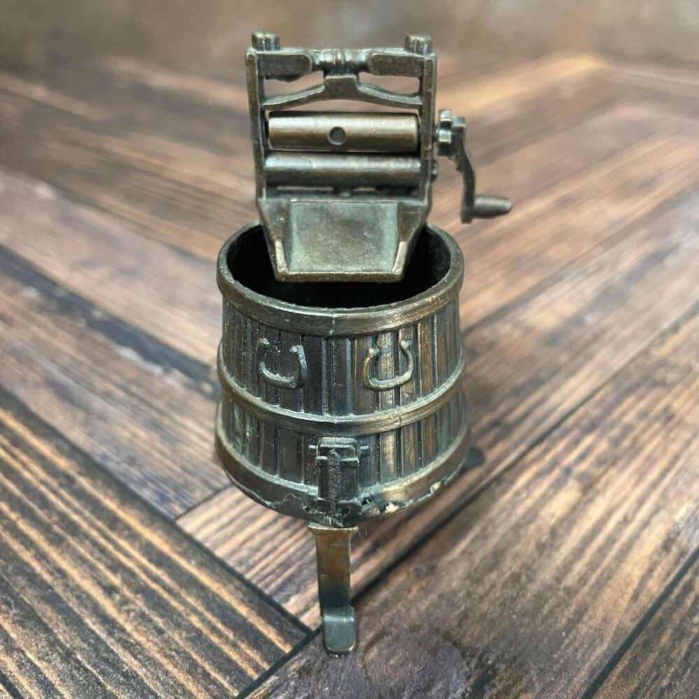 Vintage Die-Cast Antique Wash Tub – Durham Industries – 1970s  (Hong Kong)